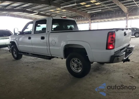 2006 Chevrolet Silverado K2500 Heavy Duty from USA, damaged, VIN 1GCHK23U06F154978
